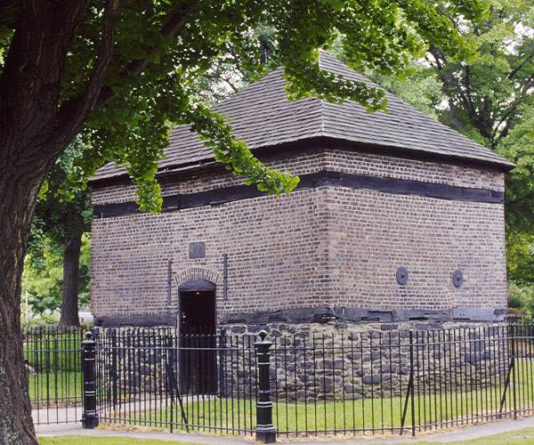 Image of Point State Parks historical landmark the Fort Pitt Blockhouse